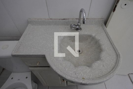 Banheiro de kitnet/studio à venda com 1 quarto, 32m² em Campos Elíseos, São Paulo