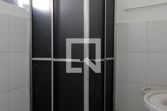 Banheiro de kitnet/studio à venda com 1 quarto, 32m² em Campos Elíseos, São Paulo