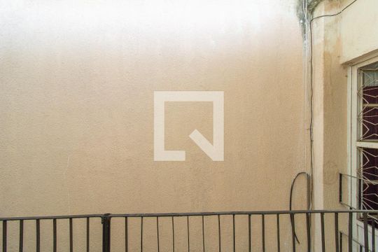 Vista da Sala de casa para alugar com 1 quarto, 40m² em Olaria, Rio de Janeiro