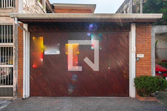 Fachada de casa à venda com 3 quartos, 200m² em São Domingos, São Paulo