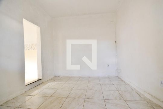 Sala de casa para alugar com 2 quartos, 60m² em Bonfim, Belo Horizonte