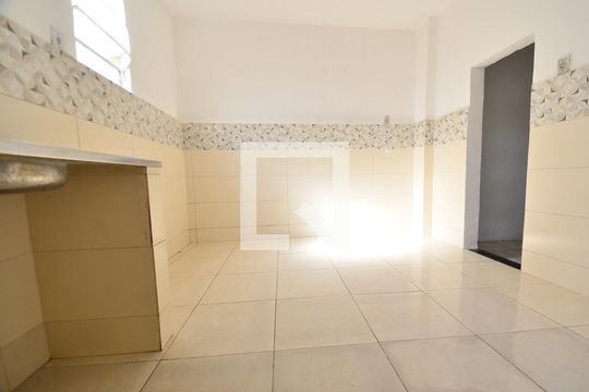 Cozinha de casa para alugar com 2 quartos, 60m² em Bonfim, Belo Horizonte