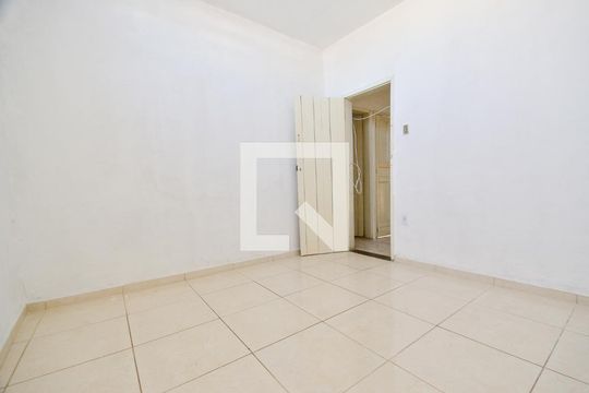 Quarto1 de casa para alugar com 2 quartos, 60m² em Bonfim, Belo Horizonte