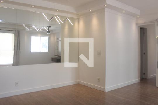 Sala de apartamento para alugar com 3 quartos, 105m² em Conjunto Residencial Butantã, São Paulo