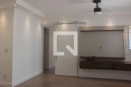 Sala de apartamento para alugar com 3 quartos, 105m² em Conjunto Residencial Butantã, São Paulo