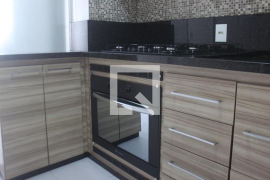 Cozinha de apartamento para alugar com 3 quartos, 105m² em Conjunto Residencial Butantã, São Paulo