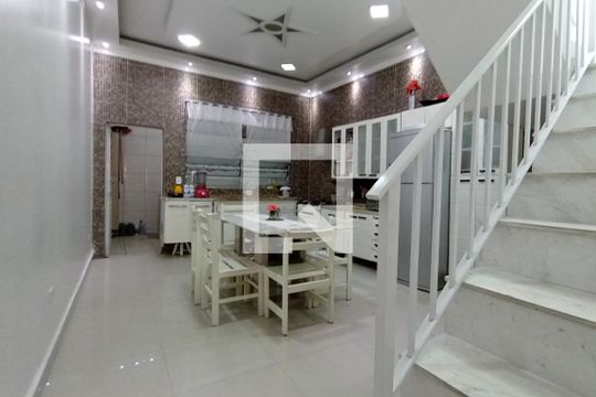 Cozinha de casa à venda com 3 quartos, 250m² em Vila Nova Teresa, São Paulo