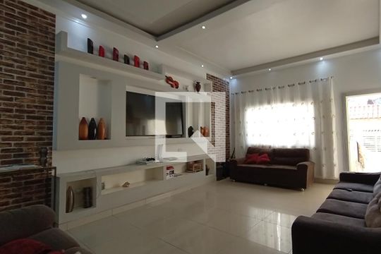 Casa à venda com 3 quartos, 250m² em Vila Nova Teresa, São Paulo