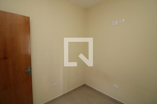 Quarto de apartamento para alugar com 2 quartos, 30m² em Jardim Santa Teresinha, São Paulo