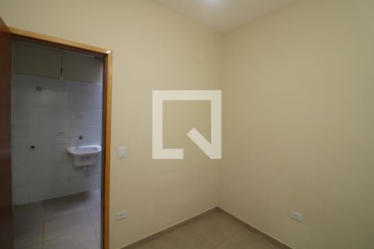 Quarto 2 de apartamento para alugar com 2 quartos, 30m² em Jardim Santa Teresinha, São Paulo