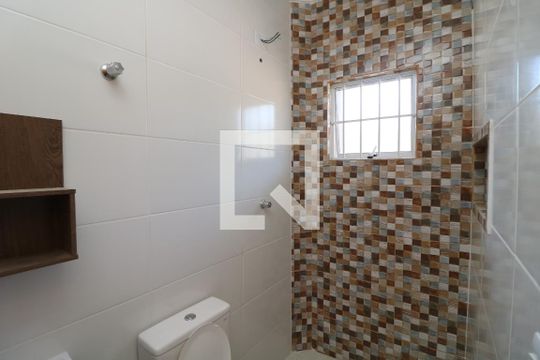 Banheiro de apartamento para alugar com 2 quartos, 30m² em Jardim Santa Teresinha, São Paulo