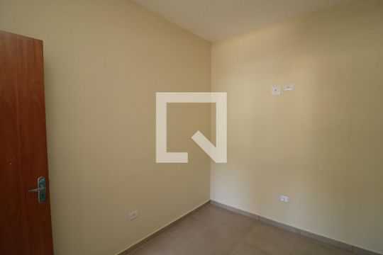 Quarto de apartamento para alugar com 2 quartos, 30m² em Jardim Santa Teresinha, São Paulo
