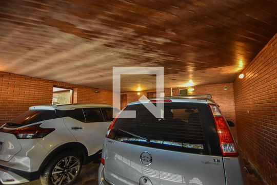 Garagem de casa à venda com 3 quartos, 281m² em Chácara Santo Antônio (zona Sul), São Paulo