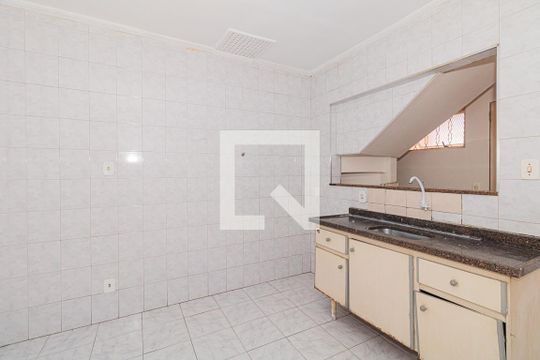 Cozinha de casa à venda com 2 quartos, 85m² em Vila Albertina, São Paulo