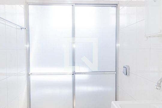 Banheiro de casa à venda com 2 quartos, 85m² em Vila Albertina, São Paulo