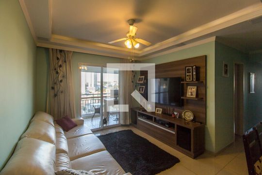 Apartamento à venda com 3 quartos, 105m² em Jardim Tupanci, Barueri
