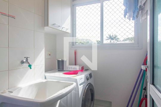 Área de Serviço de apartamento para alugar com 2 quartos, 65m² em Jardim Leonor, São Paulo