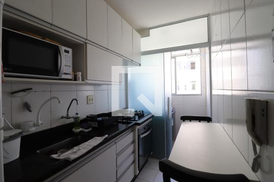 Cozinha e Área de Serviço de apartamento para alugar com 2 quartos, 57m² em Cidade Parque Alvorada, Guarulhos