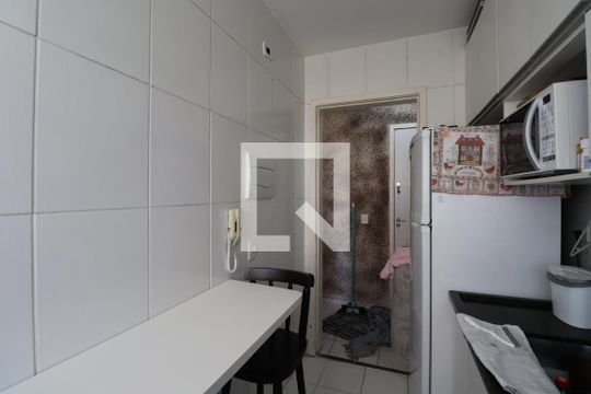 Cozinha e Área de Serviço de apartamento para alugar com 2 quartos, 57m² em Cidade Parque Alvorada, Guarulhos