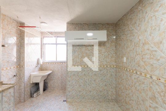 Cozinha e Área de Serviço de apartamento à venda com 2 quartos, 70m² em Cidade Nova, Rio de Janeiro