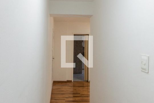 Corredor de apartamento à venda com 2 quartos, 70m² em Cidade Nova, Rio de Janeiro