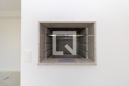 Churrasqueira de apartamento à venda com 3 quartos, 66m² em Jardim Lindóia, Porto Alegre