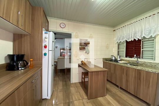 Cozinha de casa à venda com 3 quartos, 150m² em Liberdade, Novo Hamburgo