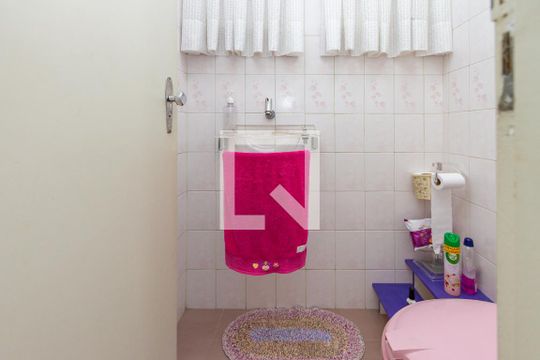 Lavabo de casa à venda com 3 quartos, 167m² em Vila Cordeiro, São Paulo