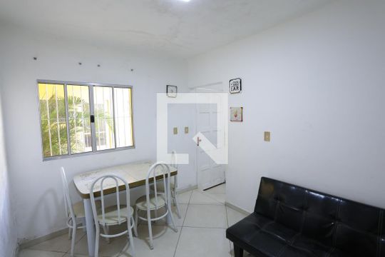 Sala de kitnet/studio para alugar com 1 quarto, 50m² em Parque Císper, São Paulo