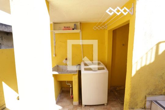 Área de Serviço de kitnet/studio para alugar com 1 quarto, 50m² em Parque Císper, São Paulo