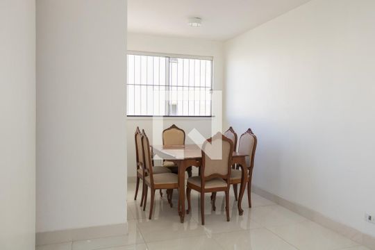 Sala de Jantar de apartamento para alugar com 2 quartos, 96m² em Serrinha, Goiânia