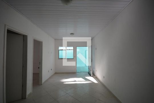 Casa para alugar com 3 quartos, 100m² em Penha, Rio de Janeiro