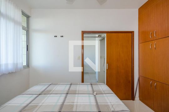 Quarto de apartamento à venda com 1 quarto, 34m² em Vale do Sereno, Nova Lima