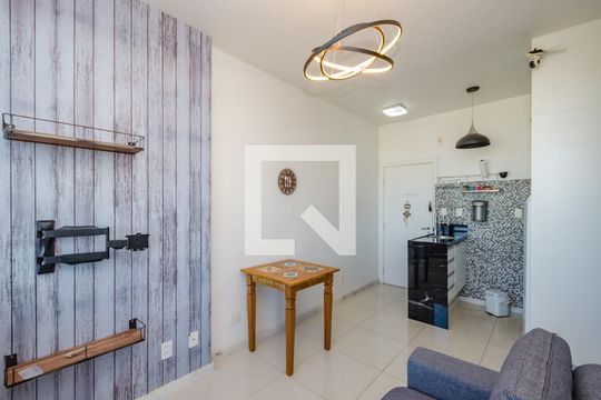 Sala  de apartamento à venda com 1 quarto, 34m² em Vale do Sereno, Nova Lima