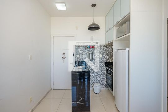 Sala  de apartamento à venda com 1 quarto, 34m² em Vale do Sereno, Nova Lima