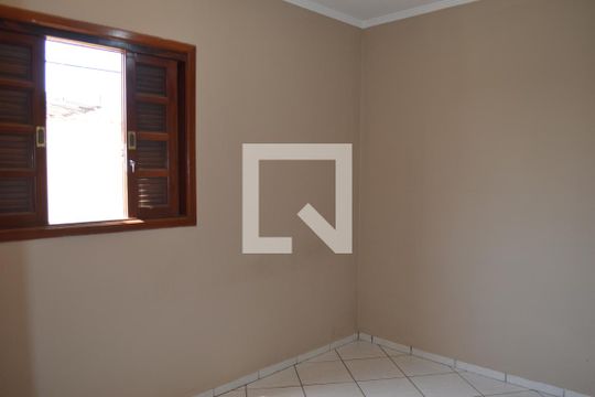 Quarto 2 de casa para alugar com 2 quartos, 110m² em Vila Trinta E Um de Março, Campinas