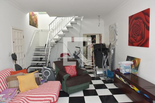 Sala de casa para alugar com 3 quartos, 371m² em Cidade Ademar, São Paulo