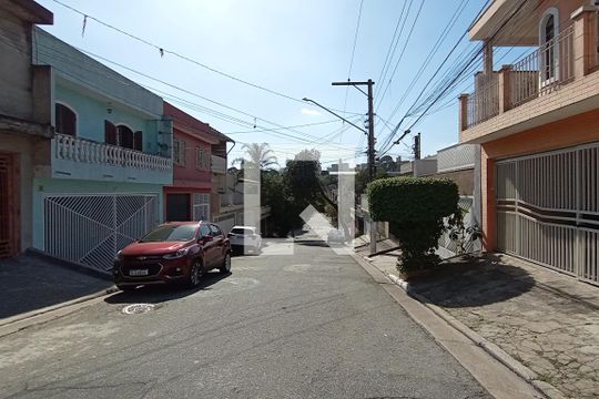 Vista da Rua de casa à venda com 4 quartos, 130m² em Conjunto Habitacional Padre José de Anchieta, São Paulo