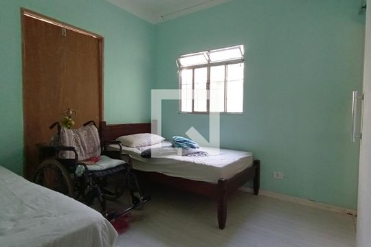 Quarto Suíte de casa à venda com 4 quartos, 130m² em Conjunto Habitacional Padre José de Anchieta, São Paulo