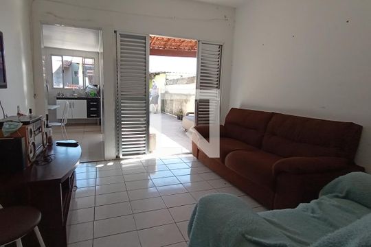 Sala 2 de casa à venda com 4 quartos, 130m² em Conjunto Habitacional Padre José de Anchieta, São Paulo