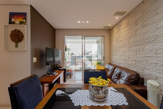 Sala de apartamento à venda com 3 quartos, 67m² em Vila Firmiano Pinto, São Paulo