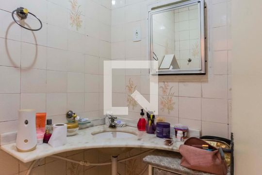 Banheiro da Suíte 1 de apartamento à venda com 4 quartos, 100m² em Rubem Berta, Porto Alegre