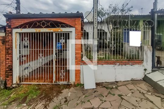 Fachada da casa de apartamento à venda com 4 quartos, 100m² em Rubem Berta, Porto Alegre