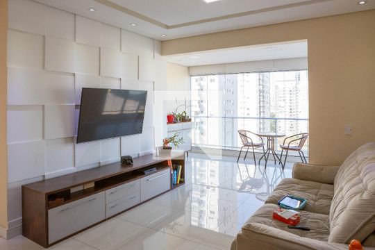 Apartamento para alugar com 2 quartos, 69m² em Vila Anastácio, São Paulo