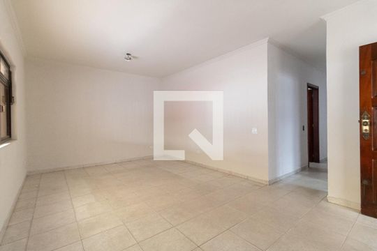 Sala de casa à venda com 3 quartos, 189m² em Vila Santo Estéfano, São Paulo