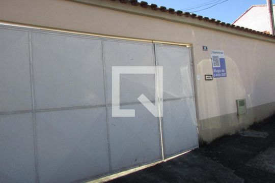 Fachada da Casa de casa para alugar com 2 quartos, 70m² em Campo Grande, Rio de Janeiro