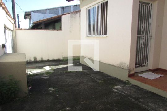 Varanda de casa para alugar com 2 quartos, 70m² em Campo Grande, Rio de Janeiro