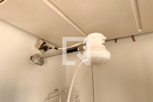Banheiro de apartamento para alugar com 2 quartos, 63m² em Parque Residencial da Lapa, São Paulo