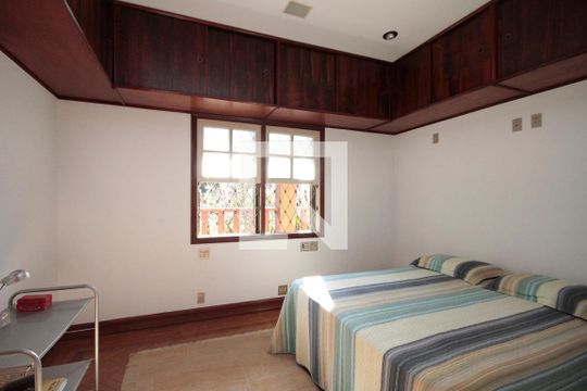 Quarto 1 de casa à venda com 5 quartos, 630m² em Pacaembu, São Paulo