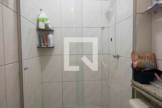 Banheiro de apartamento à venda com 3 quartos, 88m² em Setor Bueno, Goiânia